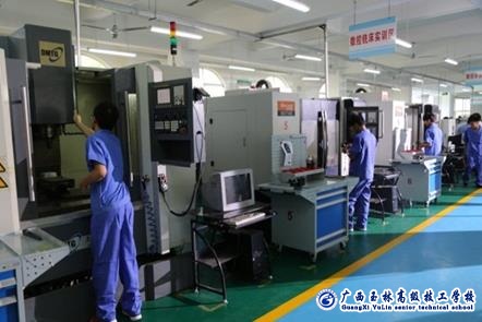 亚洲AV午夜成人片精品网站