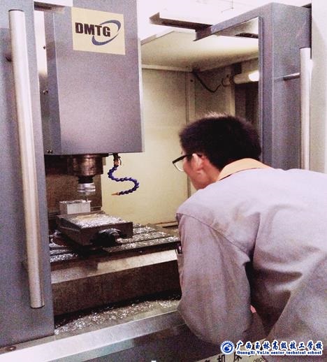 亚洲AV午夜成人片精品网站