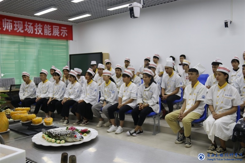 亚洲AV午夜成人片精品网站