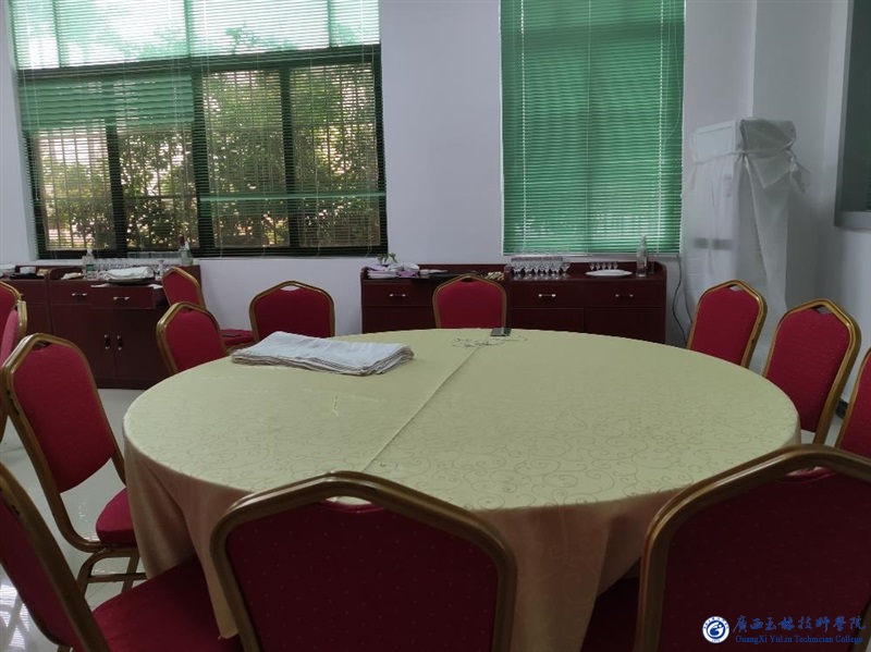 亚洲AV午夜成人片精品网站