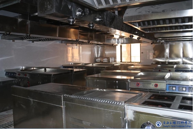 亚洲AV午夜成人片精品网站