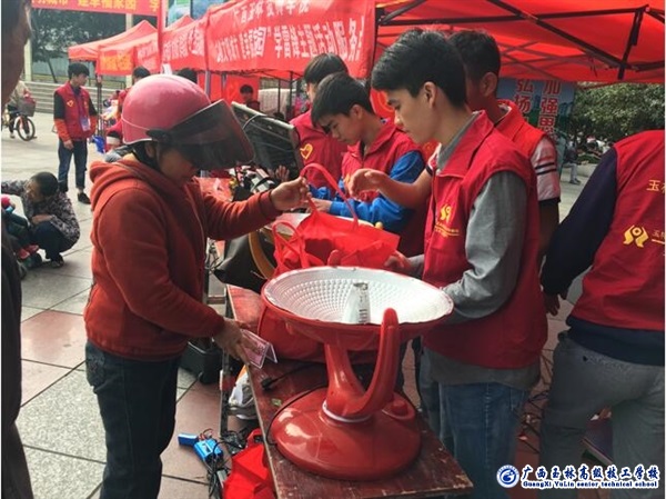 亚洲AV午夜成人片精品网站