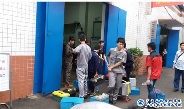 亚洲AV午夜成人片精品网站