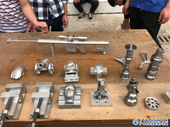 亚洲AV午夜成人片精品网站