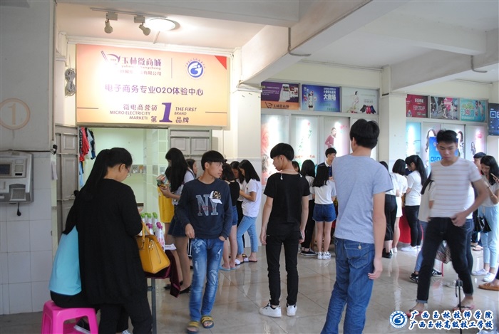 亚洲AV午夜成人片精品网站