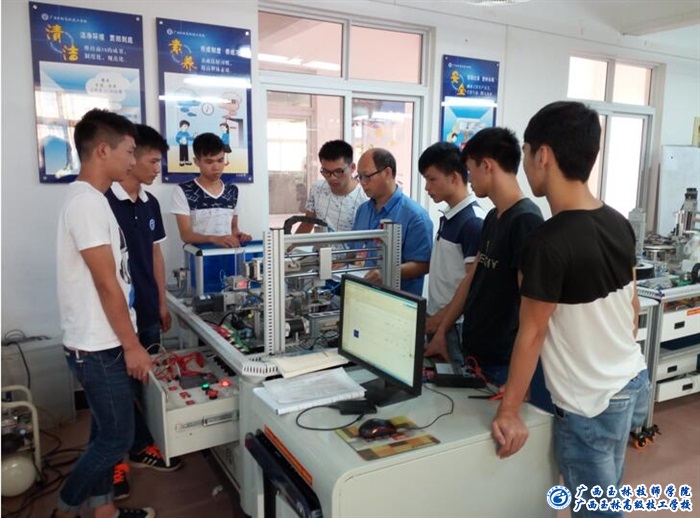 亚洲AV午夜成人片精品网站