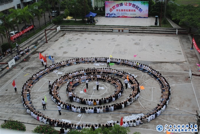 亚洲AV午夜成人片精品网站