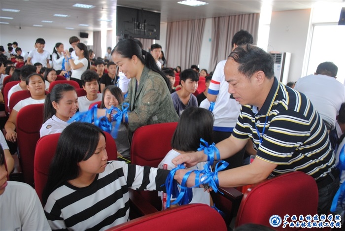 亚洲AV午夜成人片精品网站