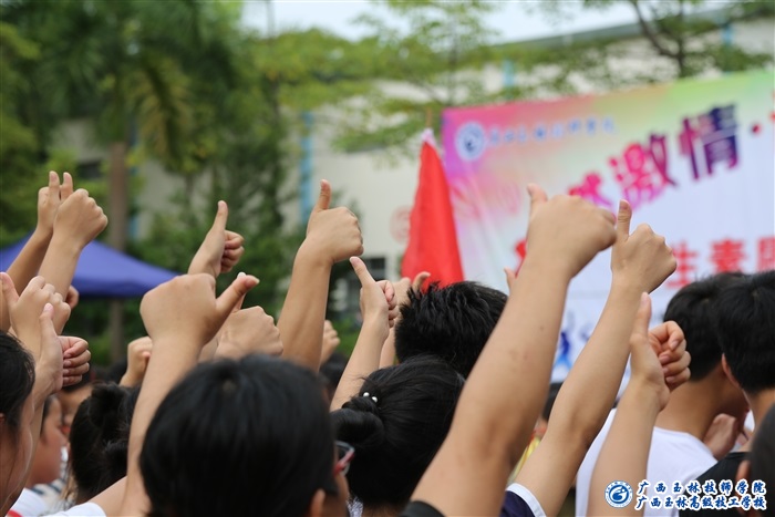 亚洲AV午夜成人片精品网站