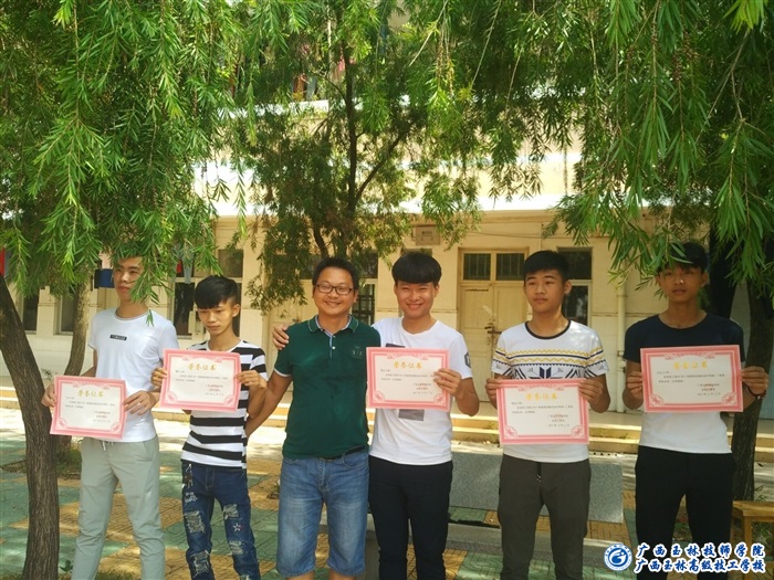 亚洲AV午夜成人片精品网站