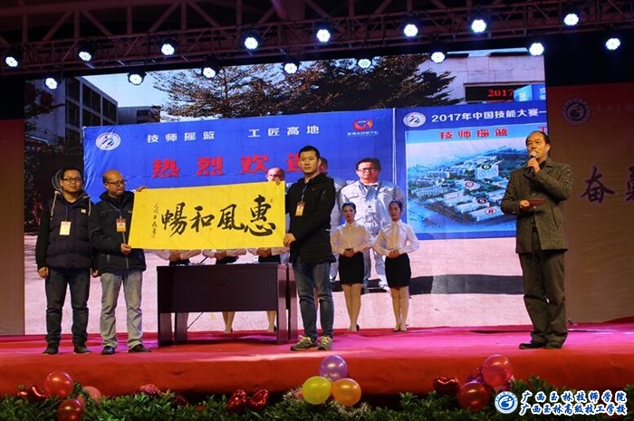 亚洲AV午夜成人片精品网站