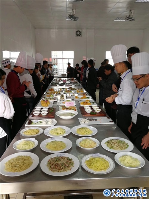 亚洲AV午夜成人片精品网站