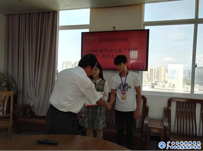 亚洲AV午夜成人片精品网站