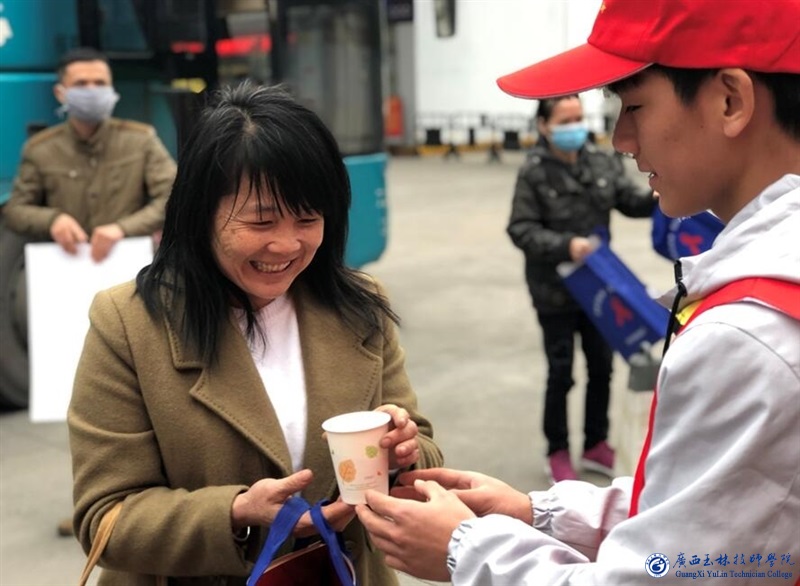 亚洲AV午夜成人片精品网站