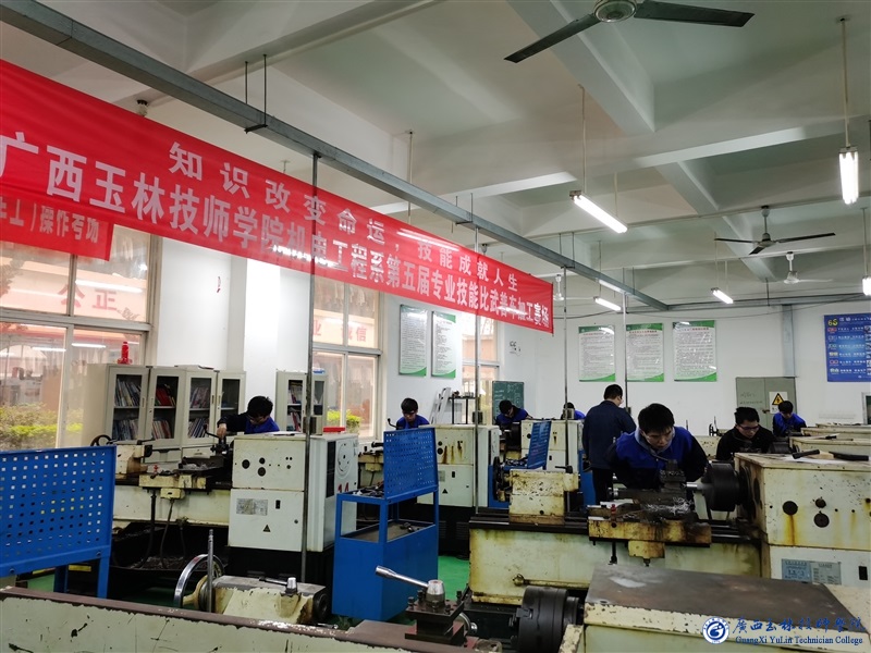 亚洲AV午夜成人片精品网站