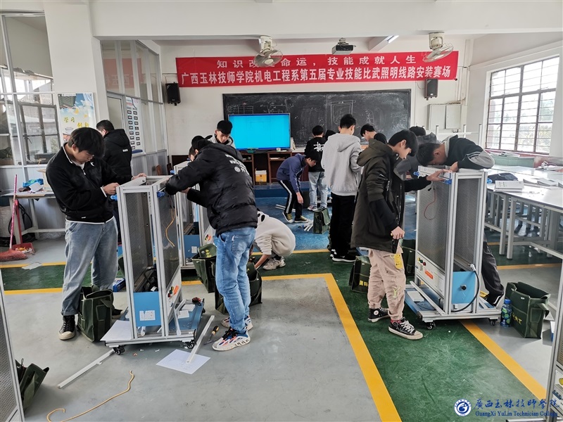 亚洲AV午夜成人片精品网站