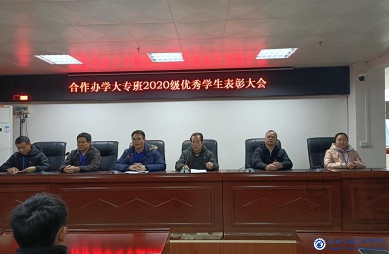 亚洲AV午夜成人片精品网站