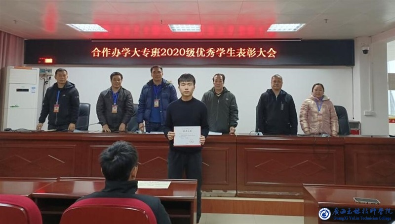 亚洲AV午夜成人片精品网站