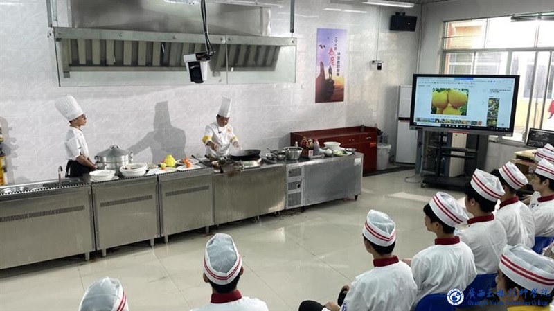 亚洲AV午夜成人片精品网站