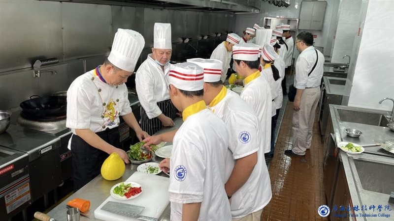 亚洲AV午夜成人片精品网站