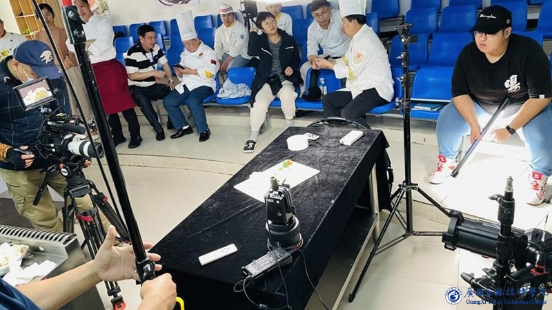 亚洲AV午夜成人片精品网站