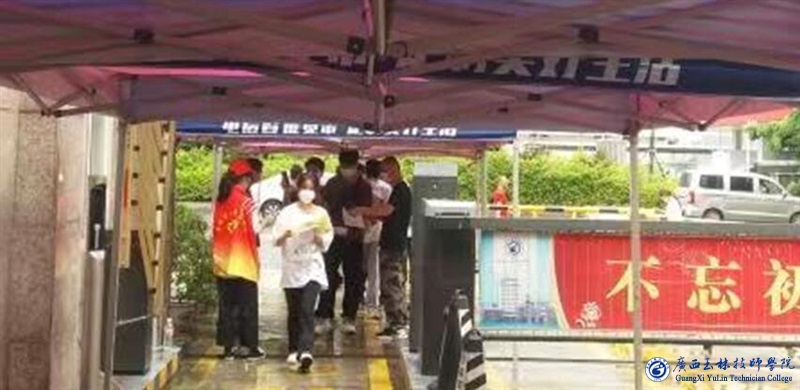 亚洲AV午夜成人片精品网站