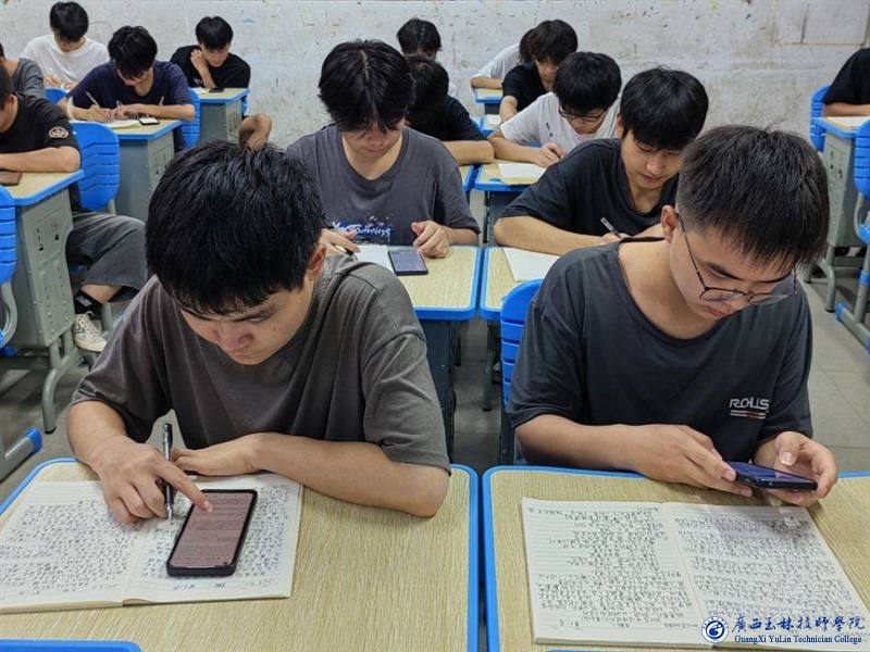 亚洲AV午夜成人片精品网站