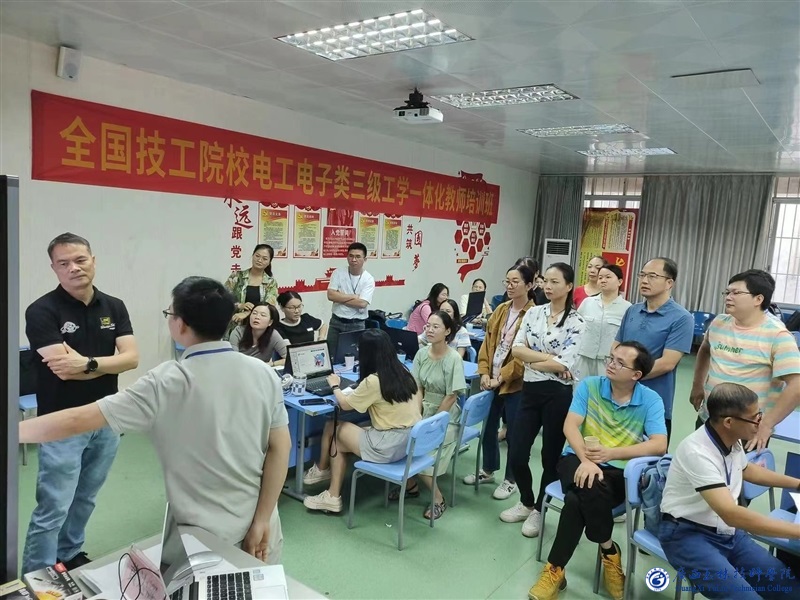 亚洲AV午夜成人片精品网站