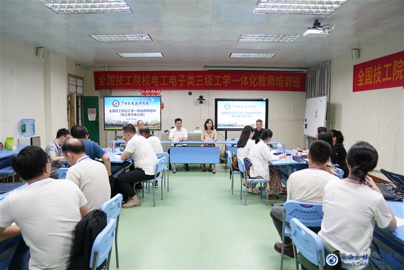 亚洲AV午夜成人片精品网站