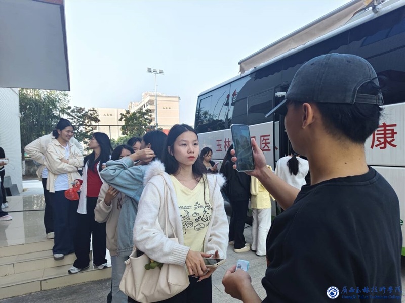 亚洲AV午夜成人片精品网站