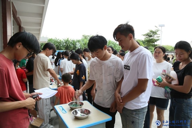 亚洲AV午夜成人片精品网站