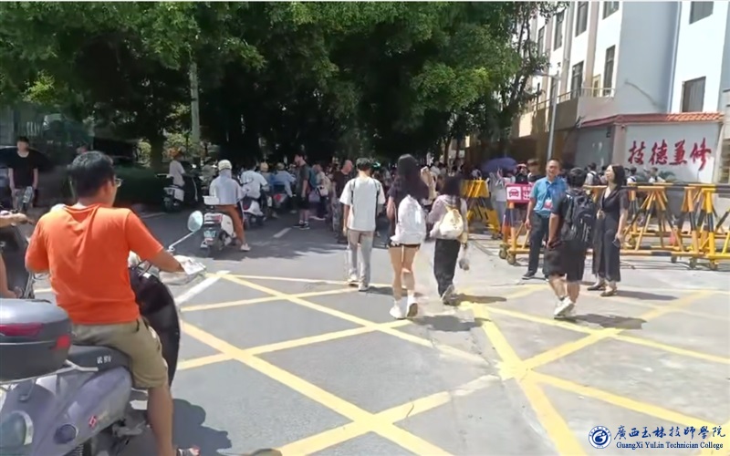 亚洲AV午夜成人片精品网站