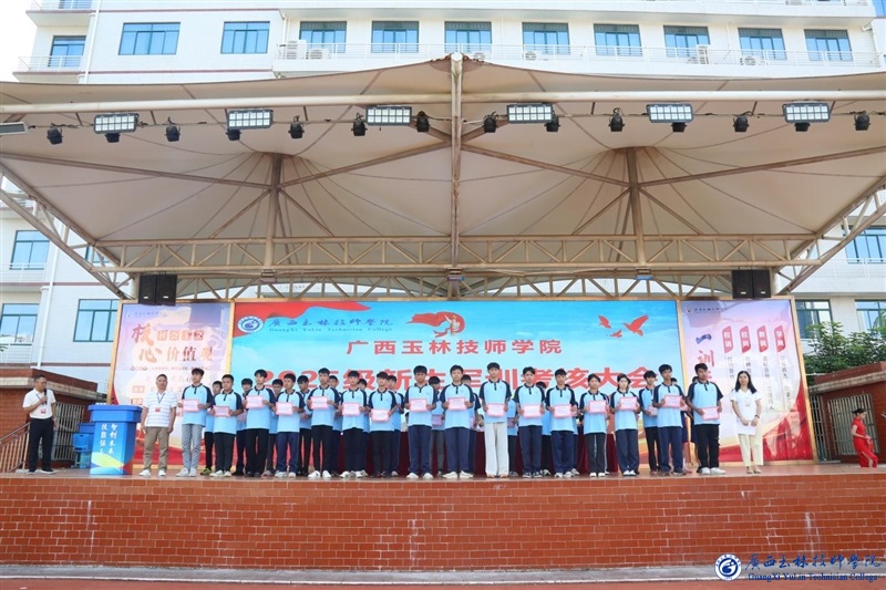 亚洲AV午夜成人片精品网站