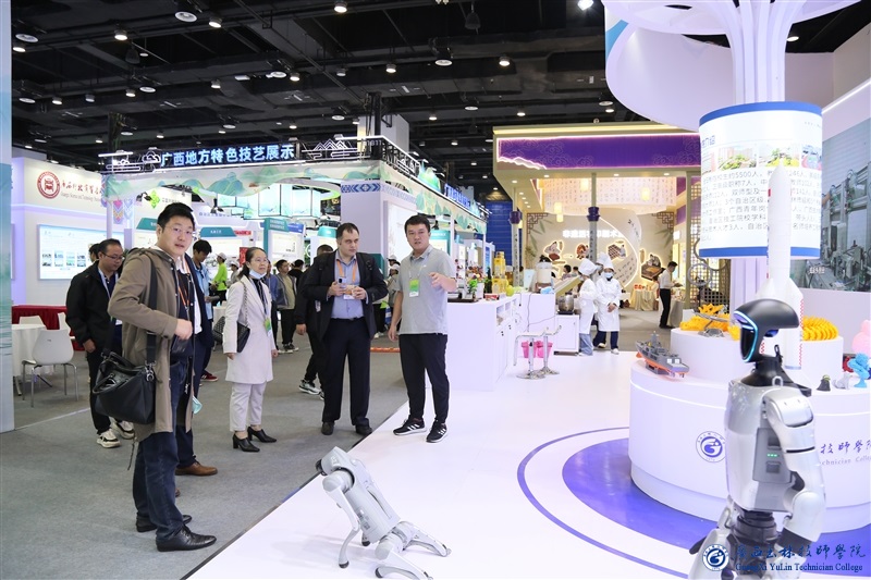 亚洲AV午夜成人片精品网站