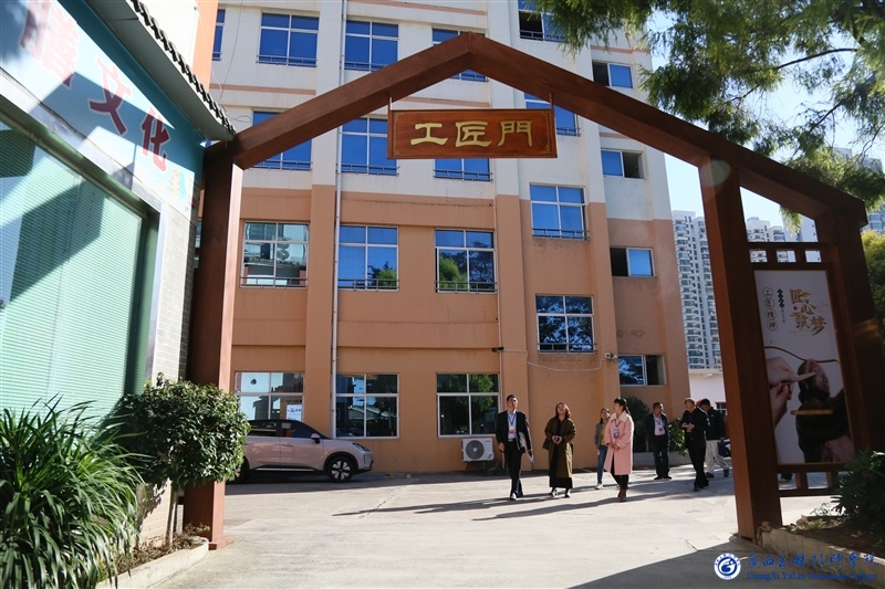 亚洲AV午夜成人片精品网站