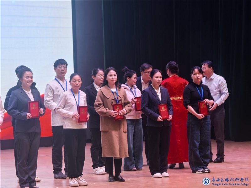 亚洲AV午夜成人片精品网站