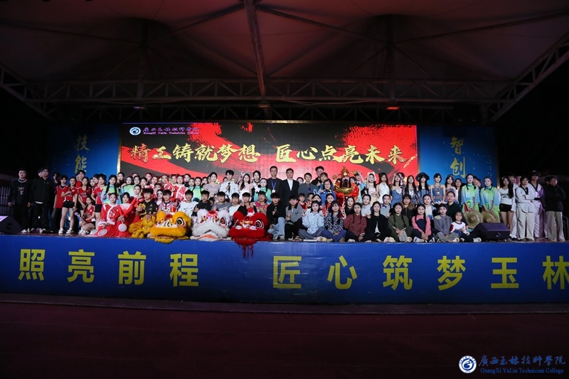 亚洲AV午夜成人片精品网站