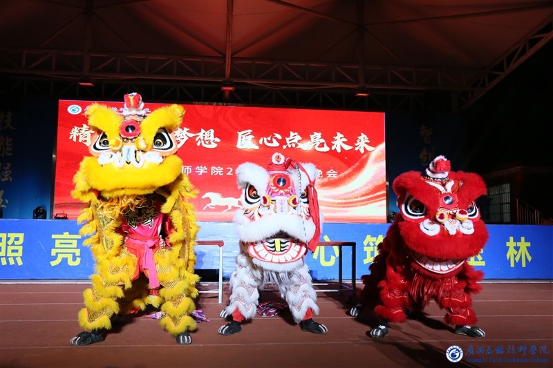 亚洲AV午夜成人片精品网站