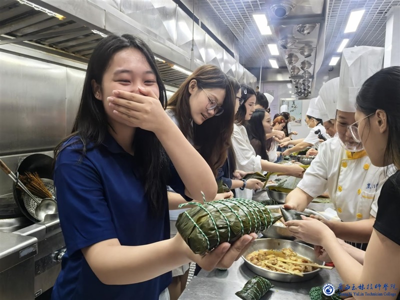 亚洲AV午夜成人片精品网站