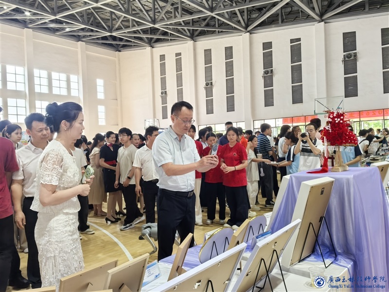 亚洲AV午夜成人片精品网站