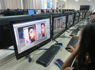 亚洲AV午夜成人片精品网站