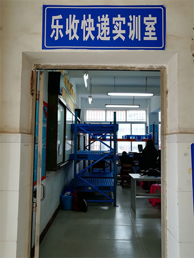 亚洲AV午夜成人片精品网站