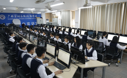 亚洲AV午夜成人片精品网站